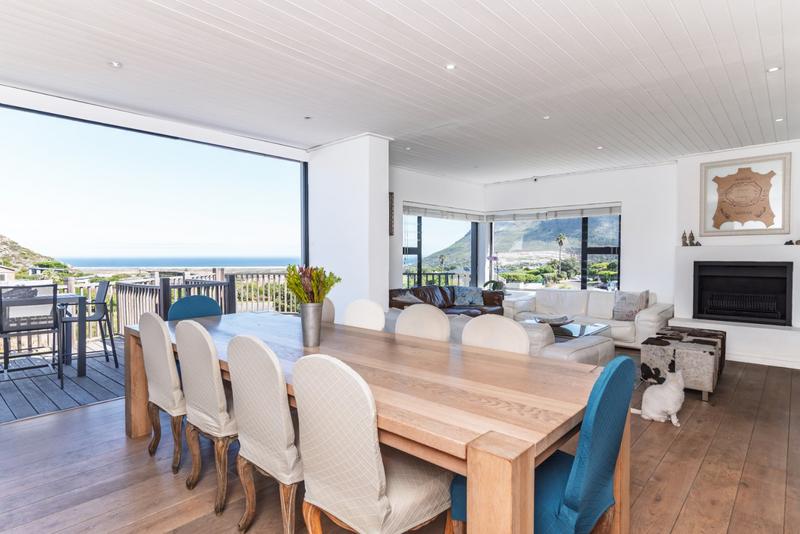 7 Bedroom Property for Sale in San Michel Western Cape